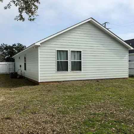 Happy Beach House In Biloxi Exterior photo